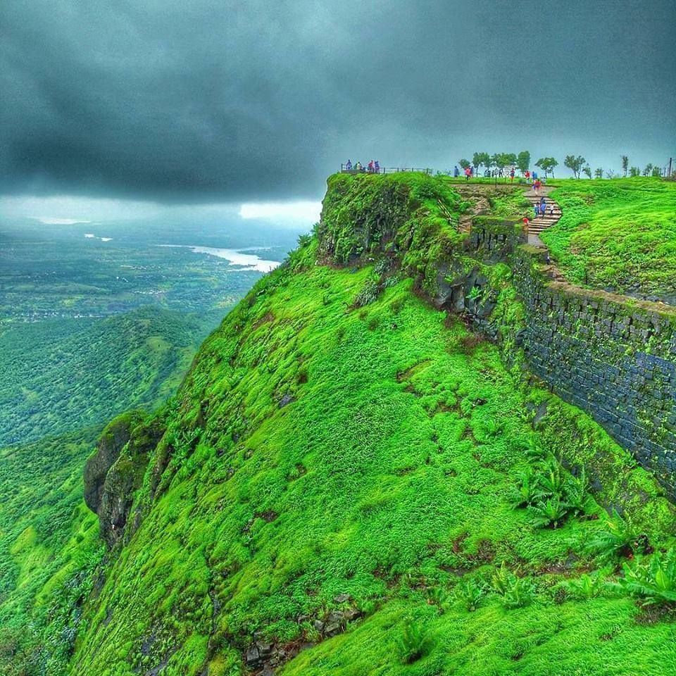 tourist places near to mg road pune