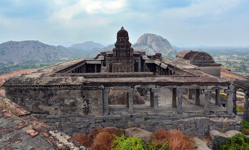 krishnagiri tourist vehicle