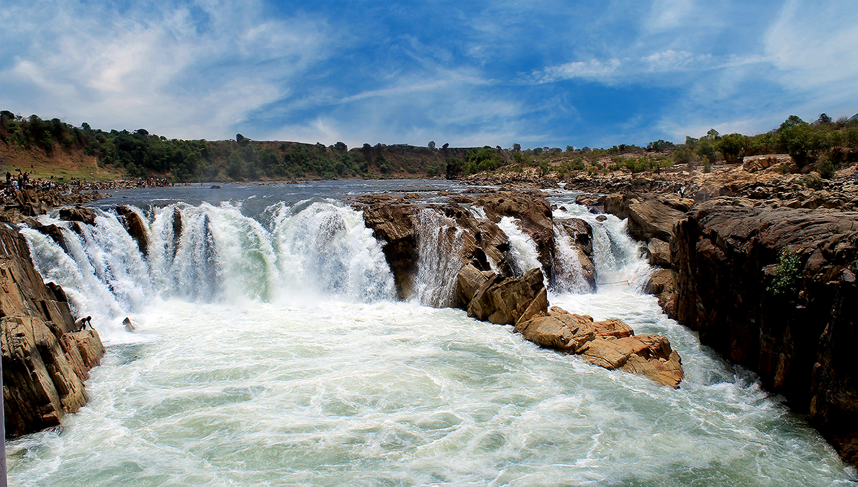 10 Waterfalls in Madhya Pradesh - Biggest Waterfalls in Madhya Pradesh