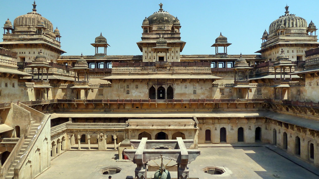 orchha tourist spot